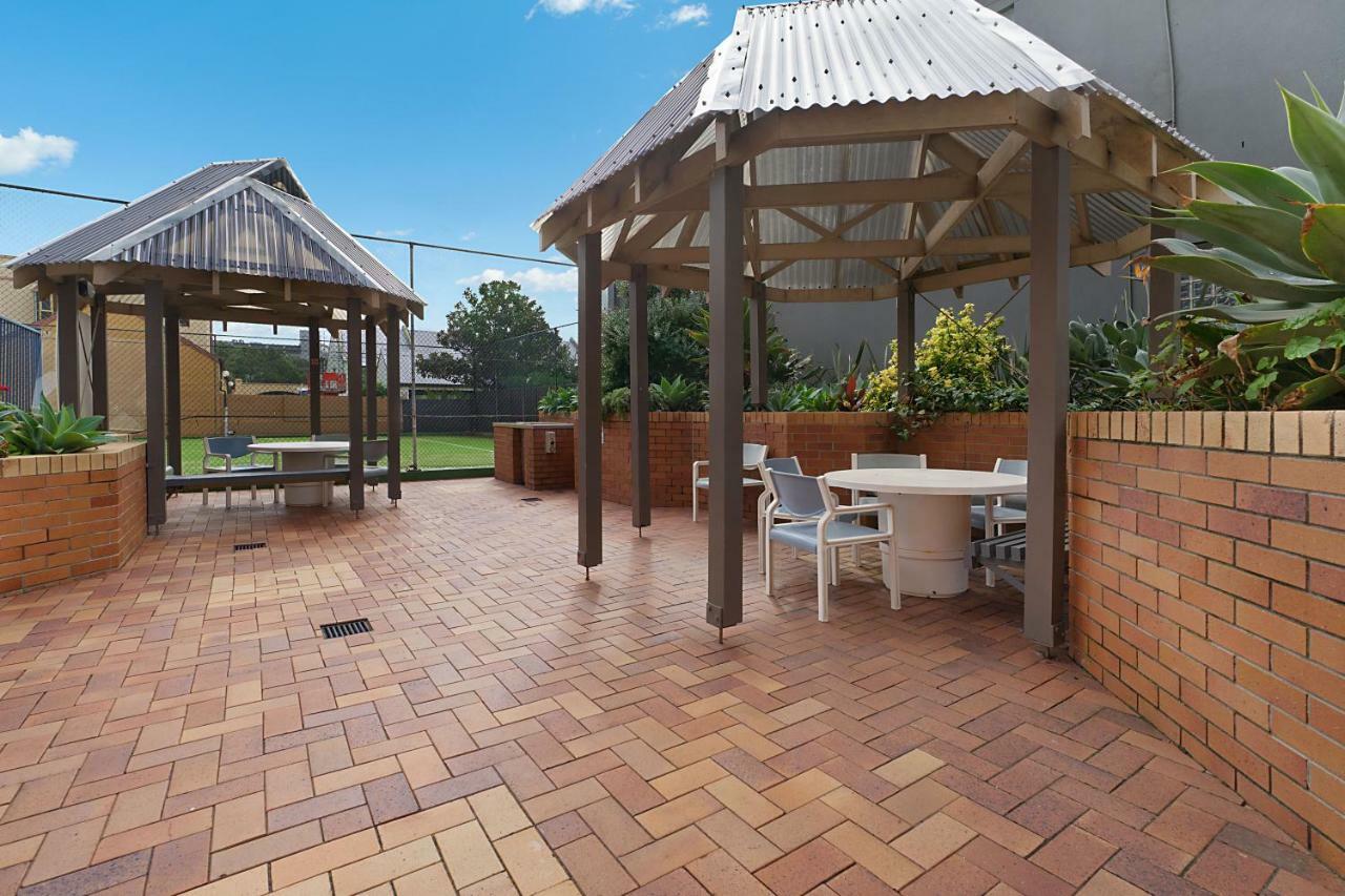 Newcastle Short Stay Accommodation - Sandbar Newcastle Beach Exterior foto