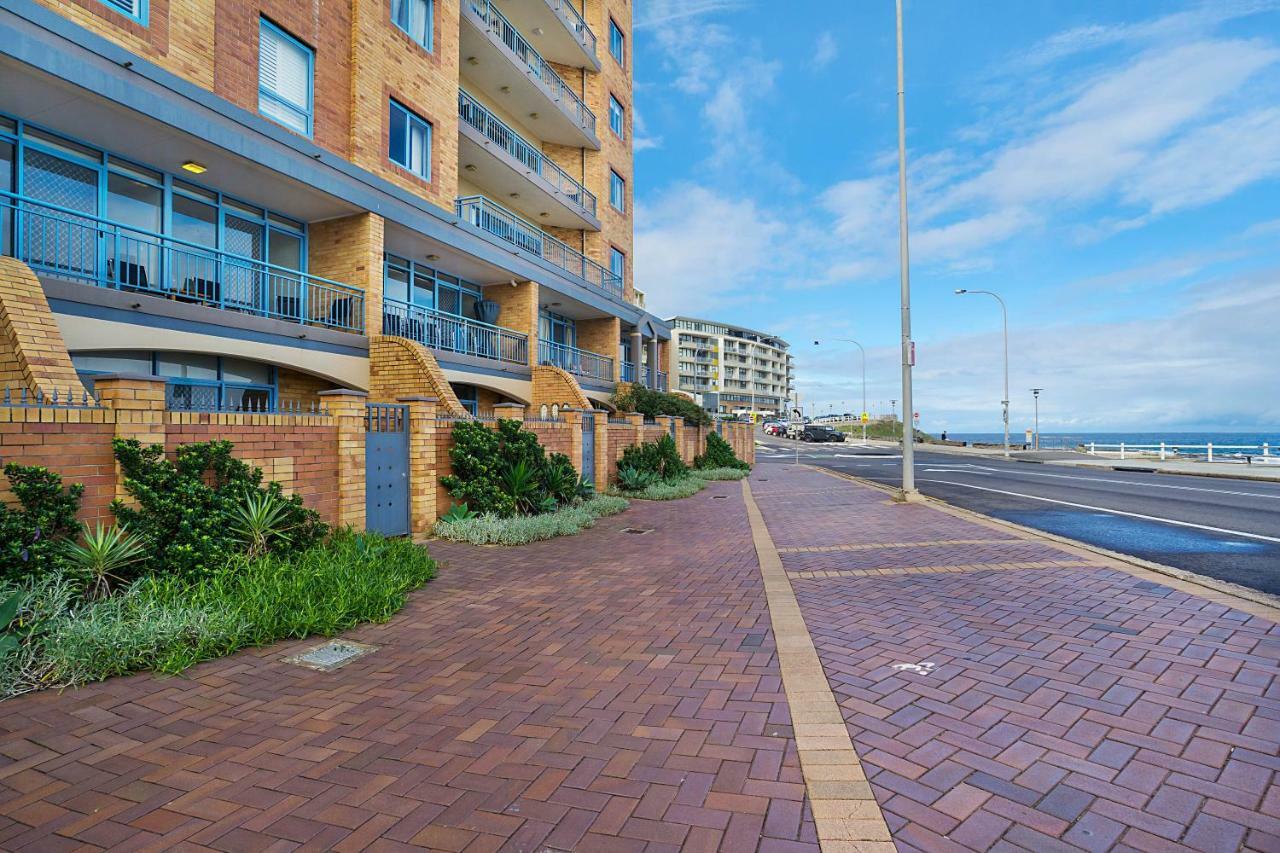 Newcastle Short Stay Accommodation - Sandbar Newcastle Beach Exterior foto